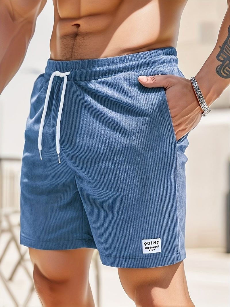 Gestreifte Herren Sommer Shorts Jules. Bequeme Freizeithose für warme Tage und Strandurlaub.