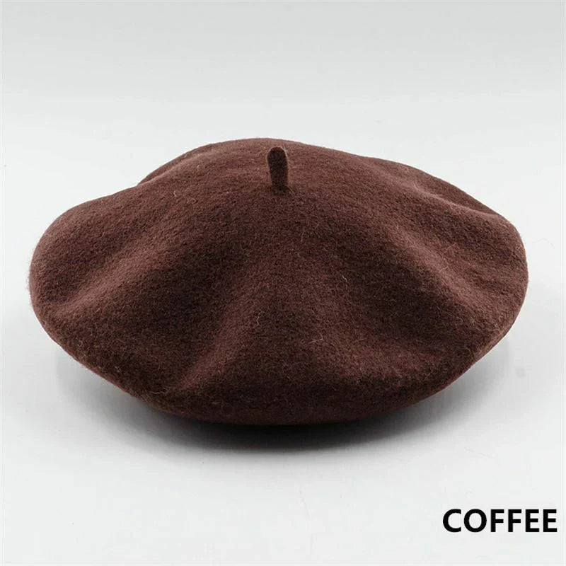 Stilvolles Damen Beret aus Filz, traditioneller Hut mit modernem Charme.