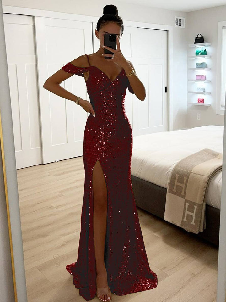 Festliches Damen Maxikleid mit Pailletten, V-Ausschnitt und Seitenschlitz. Ideal für elegante Abendmode.