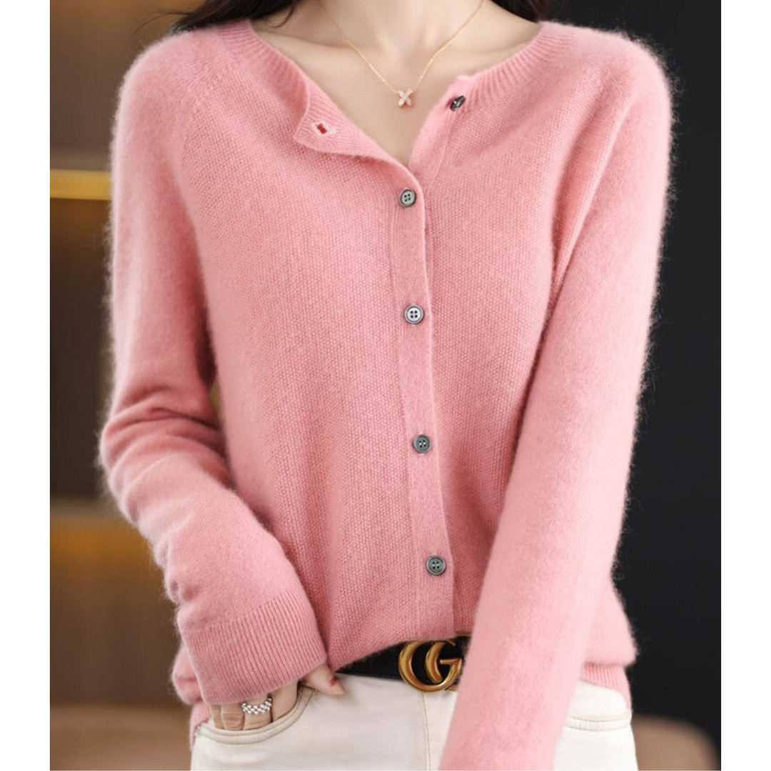 Hochwertiger Damen Cardigan mit Rundhals, weich, warm und komfortabel.