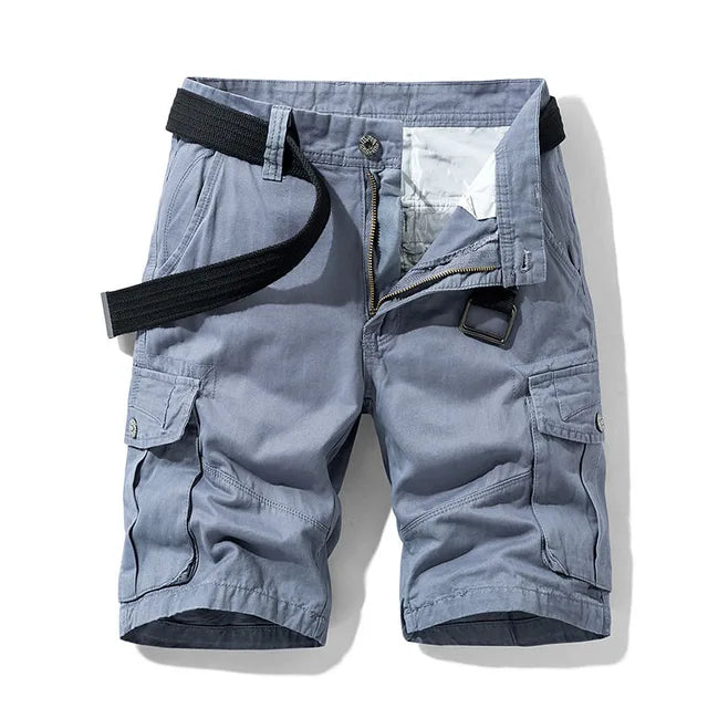 Stylische Herren Cargo Shorts in Beige, perfekt für Freizeit & Streetwear. Kurze Hosen mit Taschen für Männer.