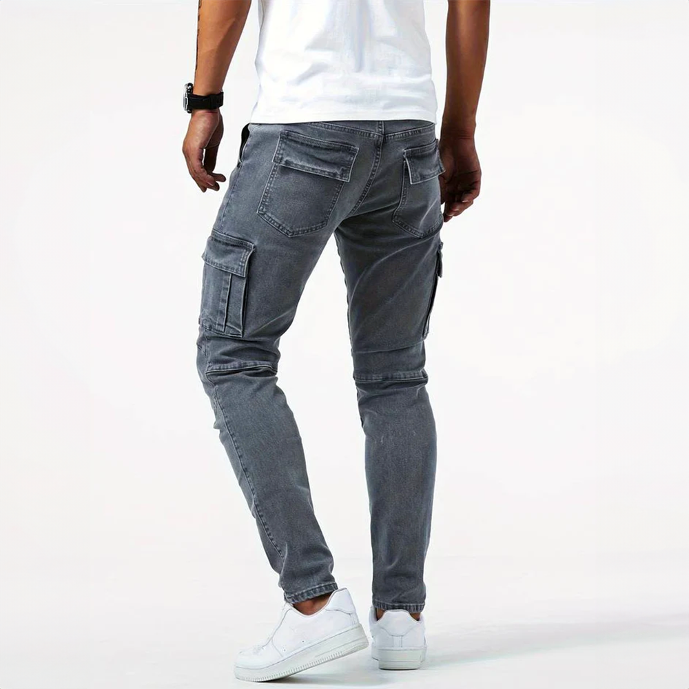 Moderne Herren Cargohose Slim Fit, perfekt für Streetwear & Freizeit, mit praktischen Taschen.