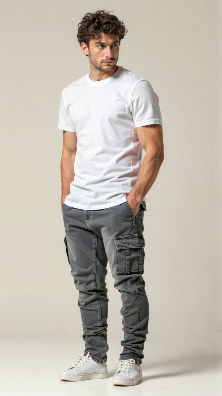 Moderne Herren Stretch Cargo Jeans in Schwarz. Strapazierfähige Alltagshose mit Dehnbund für optimalen Komfort.