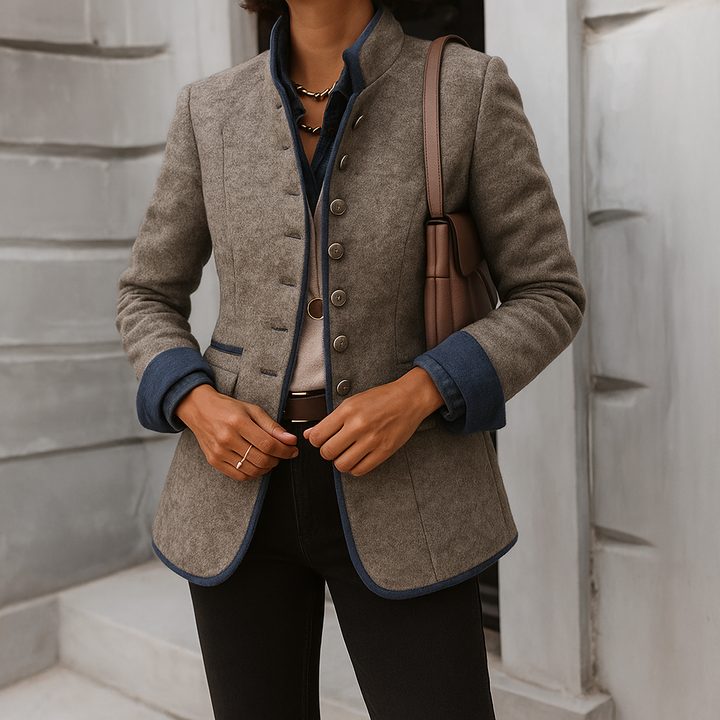Schicker Damen Cardigan, elegant mit Stehkragen. Langärmelig, vielseitig für Büro & Abend. Herbstmode.