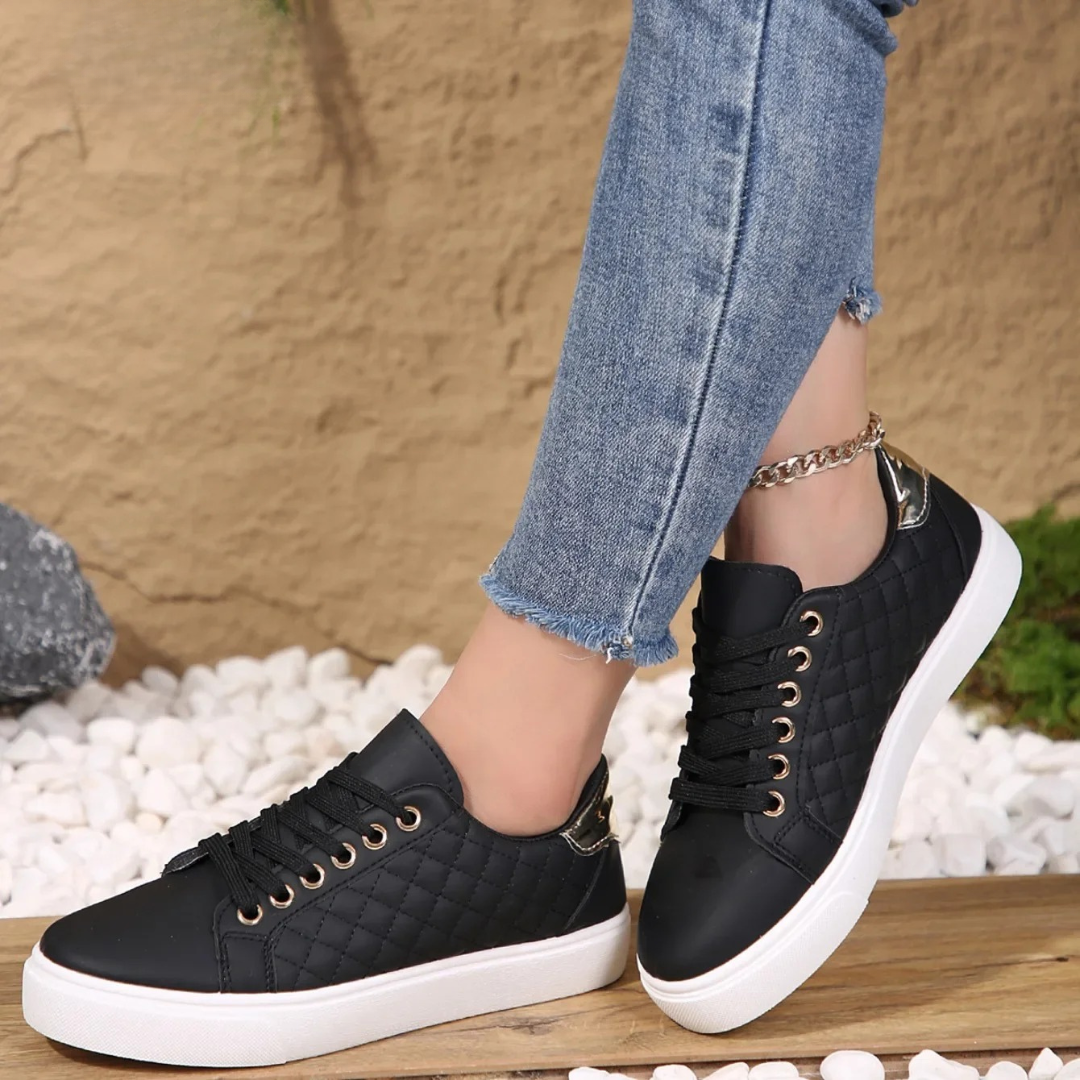 Bequeme orthopädische Damen Sneaker für den Alltag. Schnürschuhe mit Komfort-Passform für gesunde Füße & Freizeit.