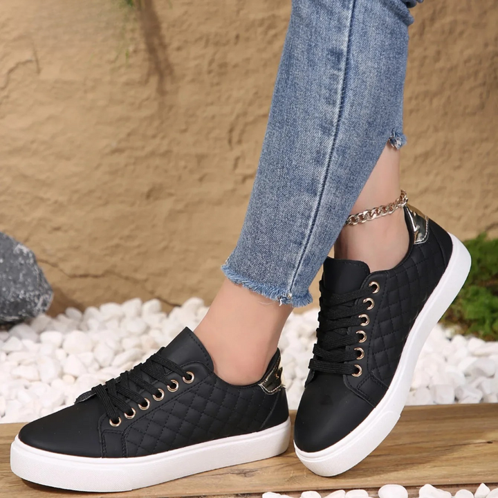 Bequeme orthopädische Damen Sneaker für den Alltag. Schnürschuhe mit Komfort-Passform für gesunde Füße & Freizeit.