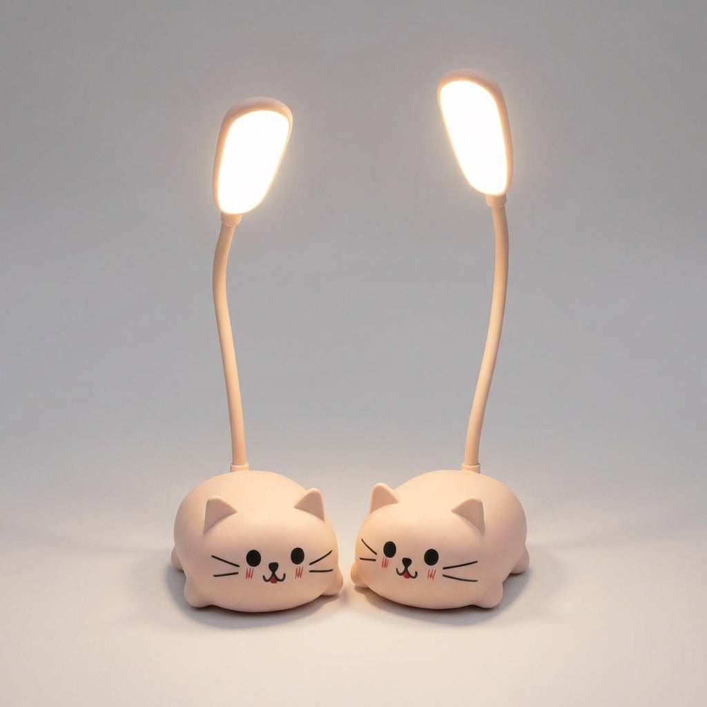 Kompakte LED-Katzenlampe mit USB-Anschluss, ideal für Leseecke.