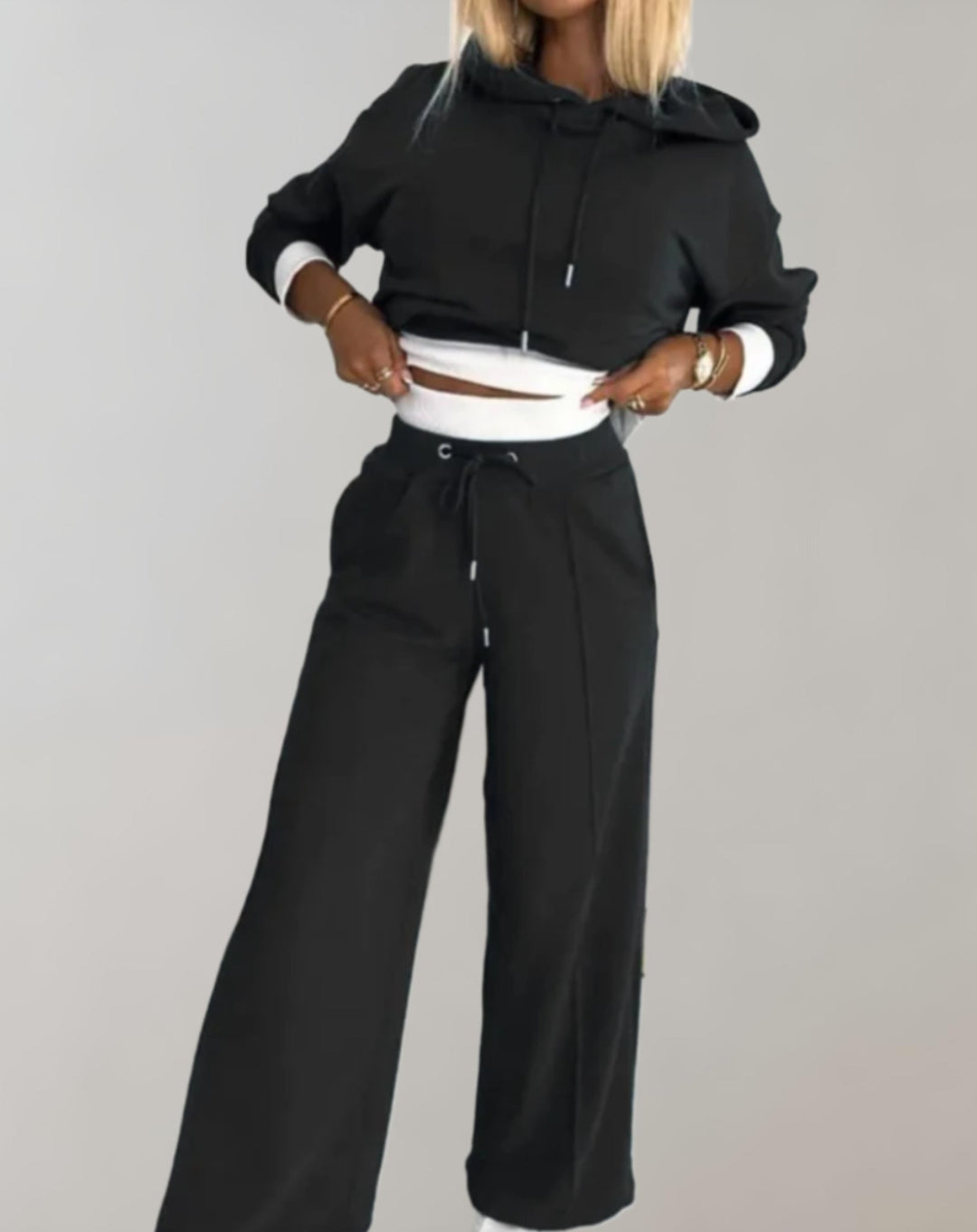 Gemütliches Damen Freizeit Hoodie & Jogginganzug Set. Stilvoller Hausanzug für Sport, Lounge & Casual Look.