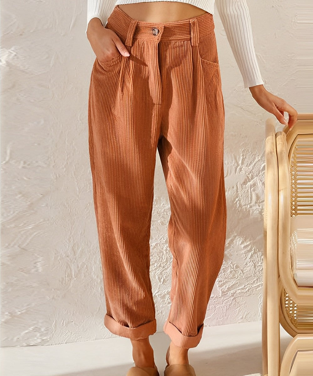 Damen Cordhose mit hoher Taille, Bundfalten & modischem Umschlagsaum, ideal für Herbst.