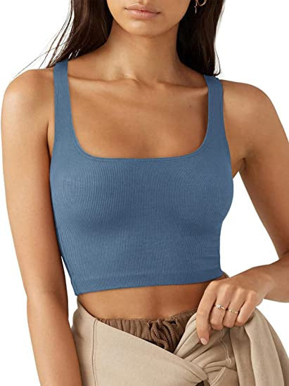 Stylisches Damen Crop Top, gerippt im Tanktop-Stil. Perfekt für Alltag & Freizeit im Sommer.