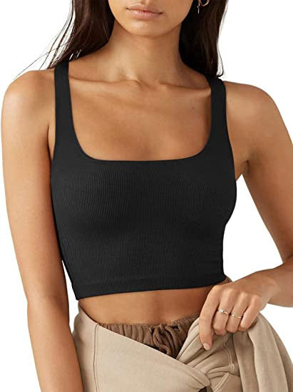 Modisches Sommer Top für Damen, gerippt & cropped. Perfekt für warme Tage & legere Alltagsoutfits.