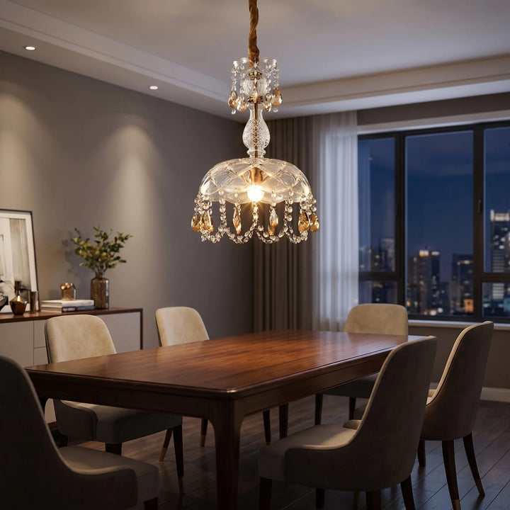 Luxuriöse bernsteinfarbene LED-Kristall-Pendelleuchte, eleganter Kronleuchter für moderne Beleuchtung.