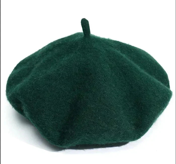 Hochwertiges Filz-Beret für Damen, zeitloser Klassiker und warmes Accessoire.