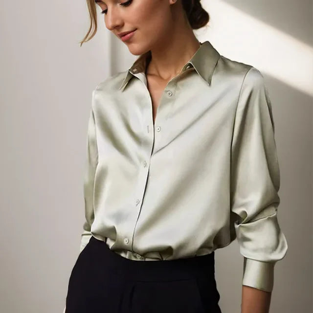 Elegante Damen Langarmbluse mit Glanz-Effekt, ideal für Business Casual und stilvolle Anlässe.