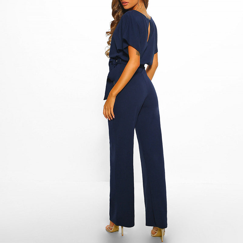 Stilvoller Damen Overall mit schlankem Schnitt, vielseitig für Sommer und besondere Gelegenheiten.