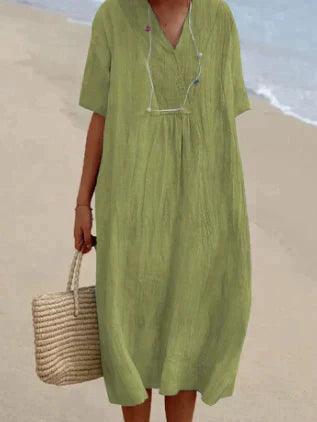 Damen Sommerkleid Elina in Gelbgrün am Strand