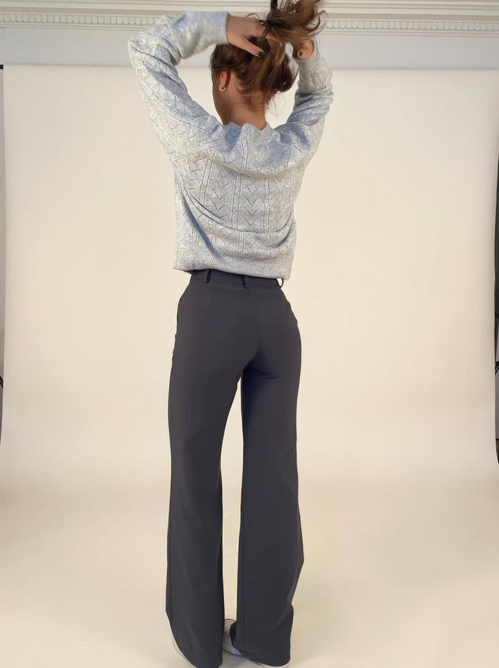 Stylische Damenhose mit hoher Taille & geradem Bein. Perfekt für Büro, Business & Casual.