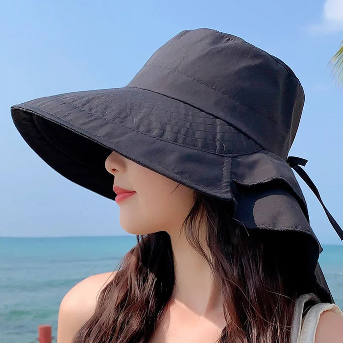 Vielseitiger Damen Sonnenhut mit breitem Rand, UV-Schutz, faltbar, atmungsaktiv, ideal für Sommer, Reise & Strand.