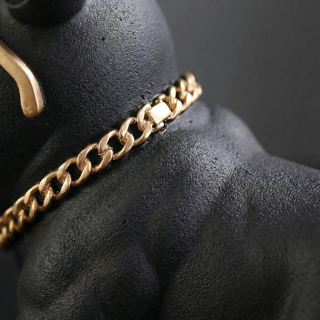 Detailreiche Bulldogge Figur als Organizer. Perfekte Schlüsselablage und moderne Dekoration für Ihr Zuhause.