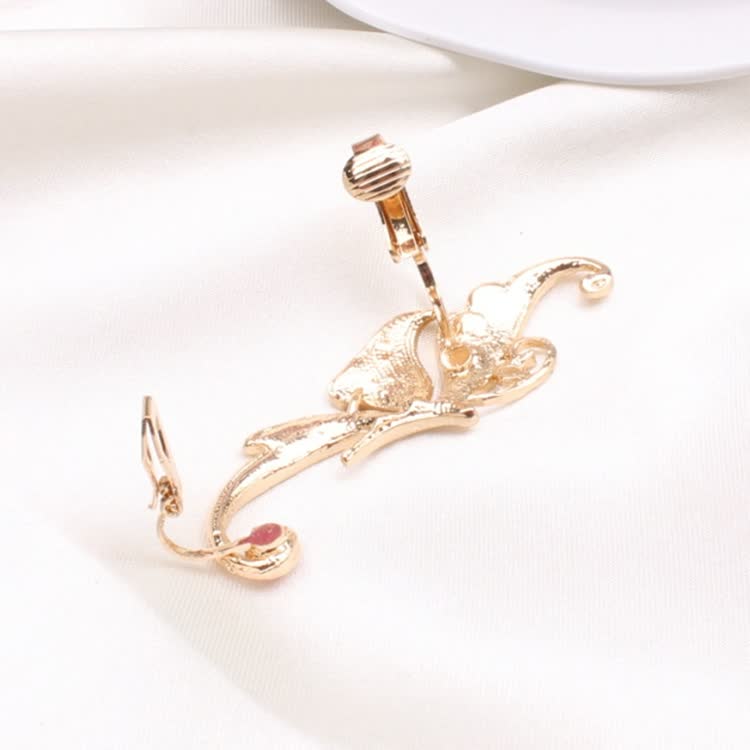 Atemberaubende Edelmetall Damenohrringe für einen eleganten Look; luxuriöser Schmuck in Rosa und Weiß.
