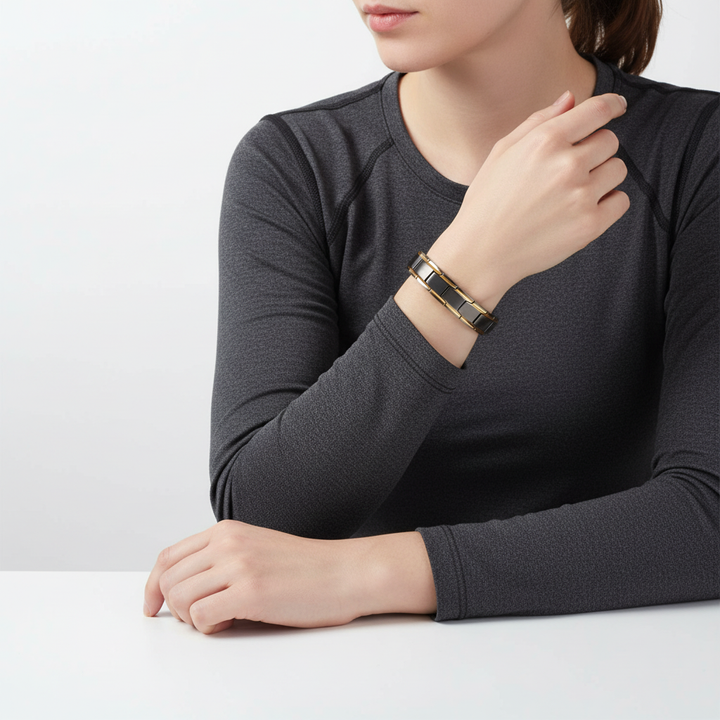 Herren Wellness-Armband: SlimAura Magnetarmband aus Edelstahl. Unterstützt Ausgeglichenheit und ist ein schicker Blickfang.