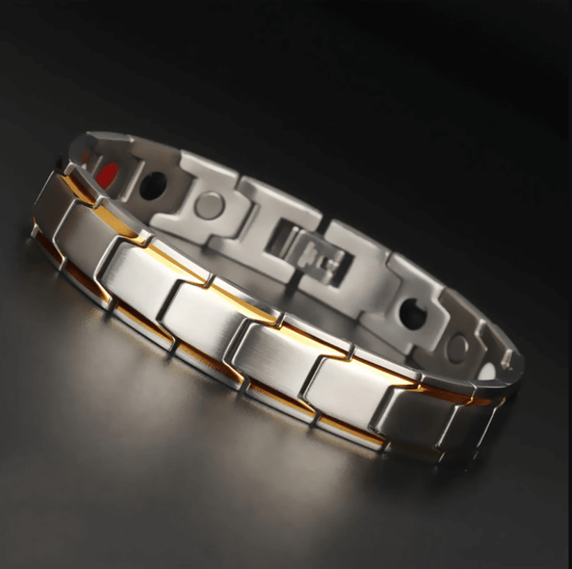 Robustes SlimAura Herren Magnetarmband aus gebürstetem Edelstahl. Ideal für Wellness und als langlebiges Accessoire.