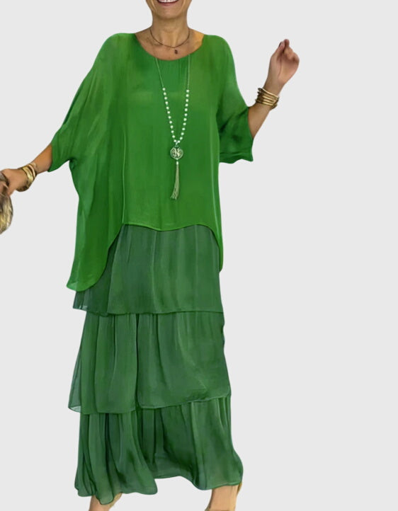 Anmutiges fließendes Damen Maxikleid, perfekt für Tanz und Bewegung.