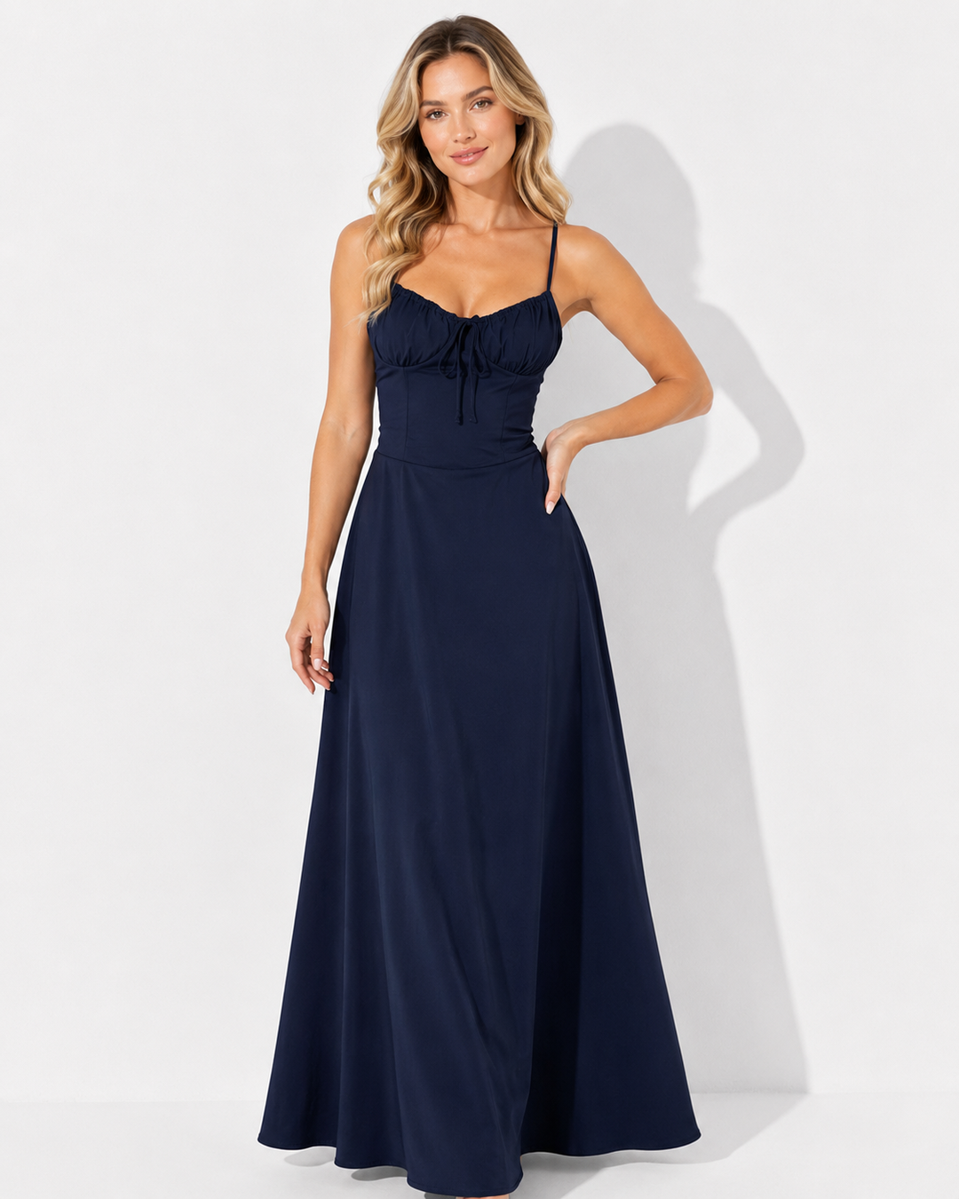 Elegantes Damen Schnürkleid mit Korsett-Oberteil, figurbetontes Maxikleid für festliche Anlässe.