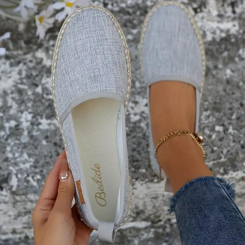 Elegante Damen Espadrilles mit glitzerndem Obermaterial und praktischem Slip-On für Frühling & Sommer.
