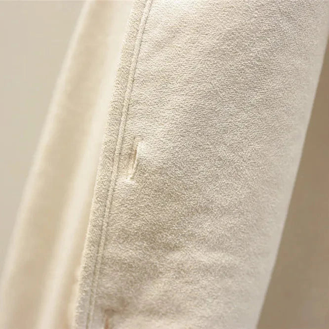 Gemütliche Damen Weste mit elegantem Design. Perfektes Oberteil für Damenbekleidung, komfortabel & stilvoll.