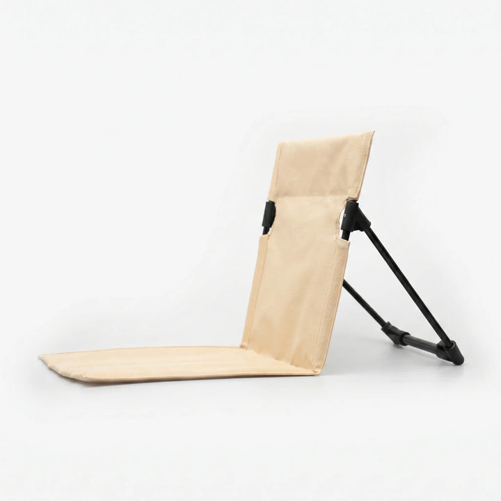 Entspannter sitzen mit diesem faltbaren Bodenstuhl. Ideal für Outdoor, Camping & Garten mit komfortabler Rückenlehne.