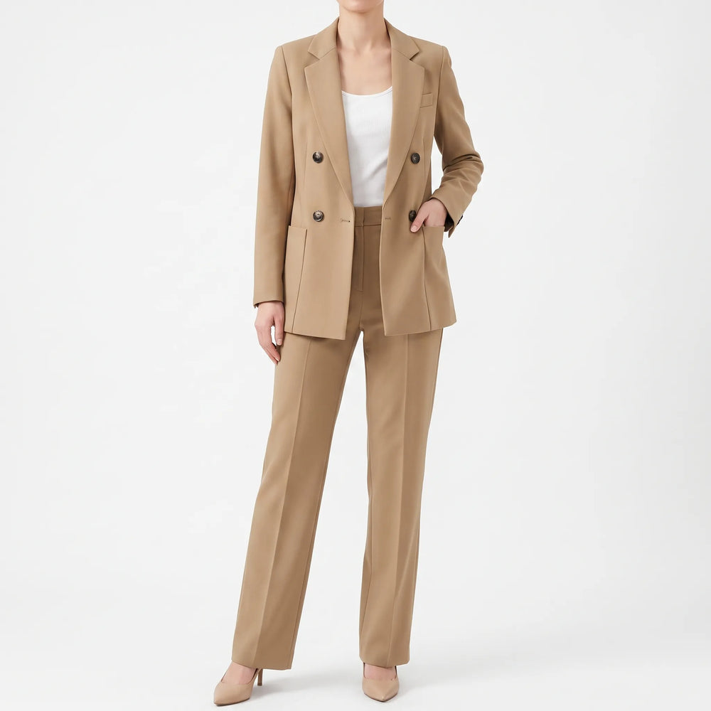 Moderner Damen Blazer und Hose Set für Büro & Abend. Power Anzug in hochwertiger Stoffqualität, perfekt für Business Look.