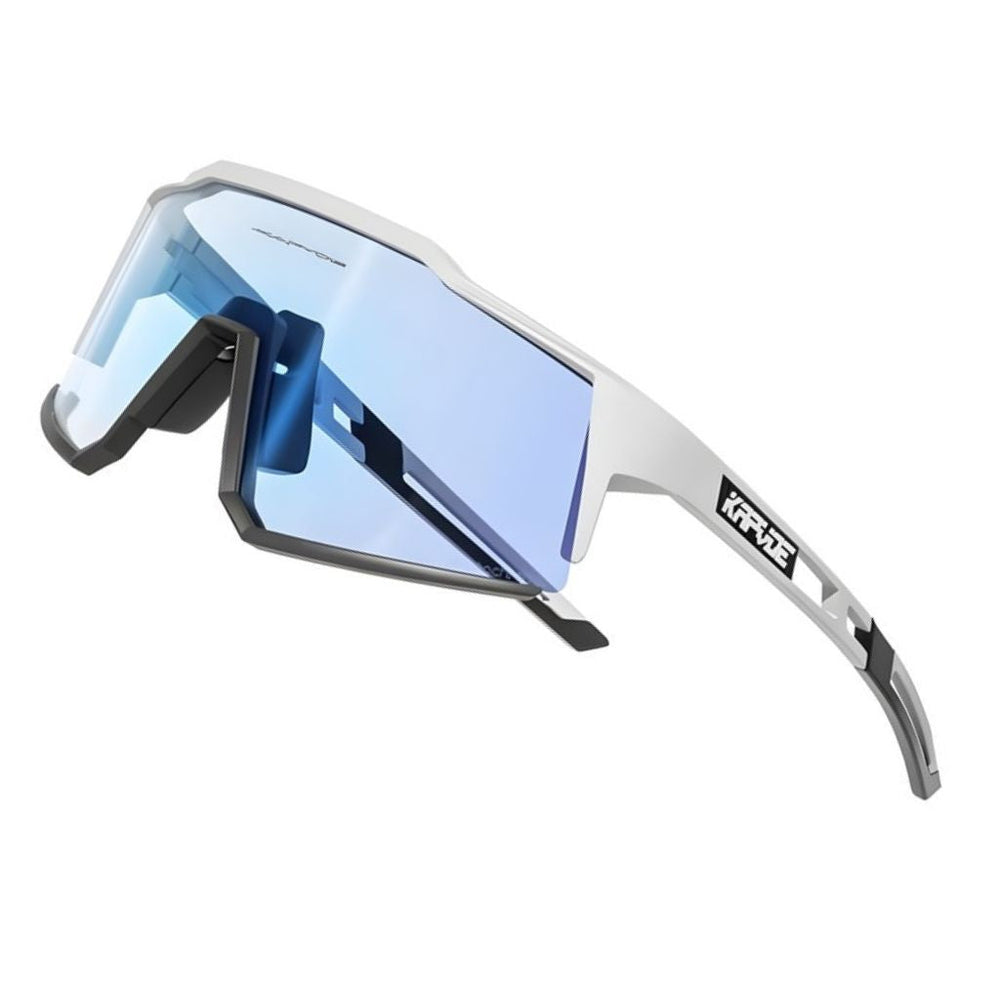 Dynamische Sportbrille mit photochromen Gläsern, passt sich wechselndem Licht an. UV400-Schutz für Radsport.
