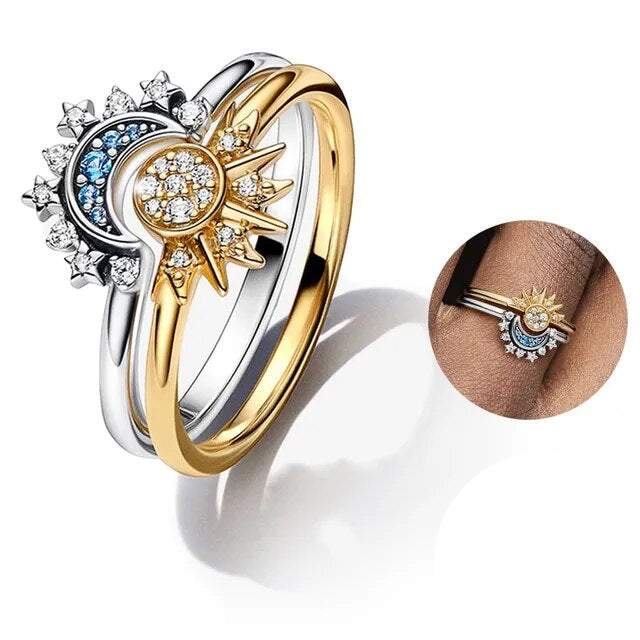 Detailansicht des 925er Silber-Damenrings. Ein funkelnder Mond-Sonne-Kristallring als stilvolles Accessoire.