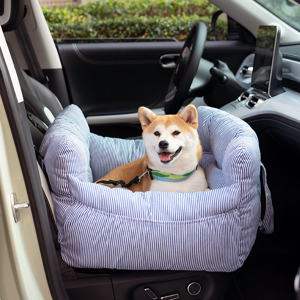 Komfortabler Hundekorb Auto: Weicher, komfortabler Hundekorb für das Auto, schafft eine gemütliche Schlafumgebung.