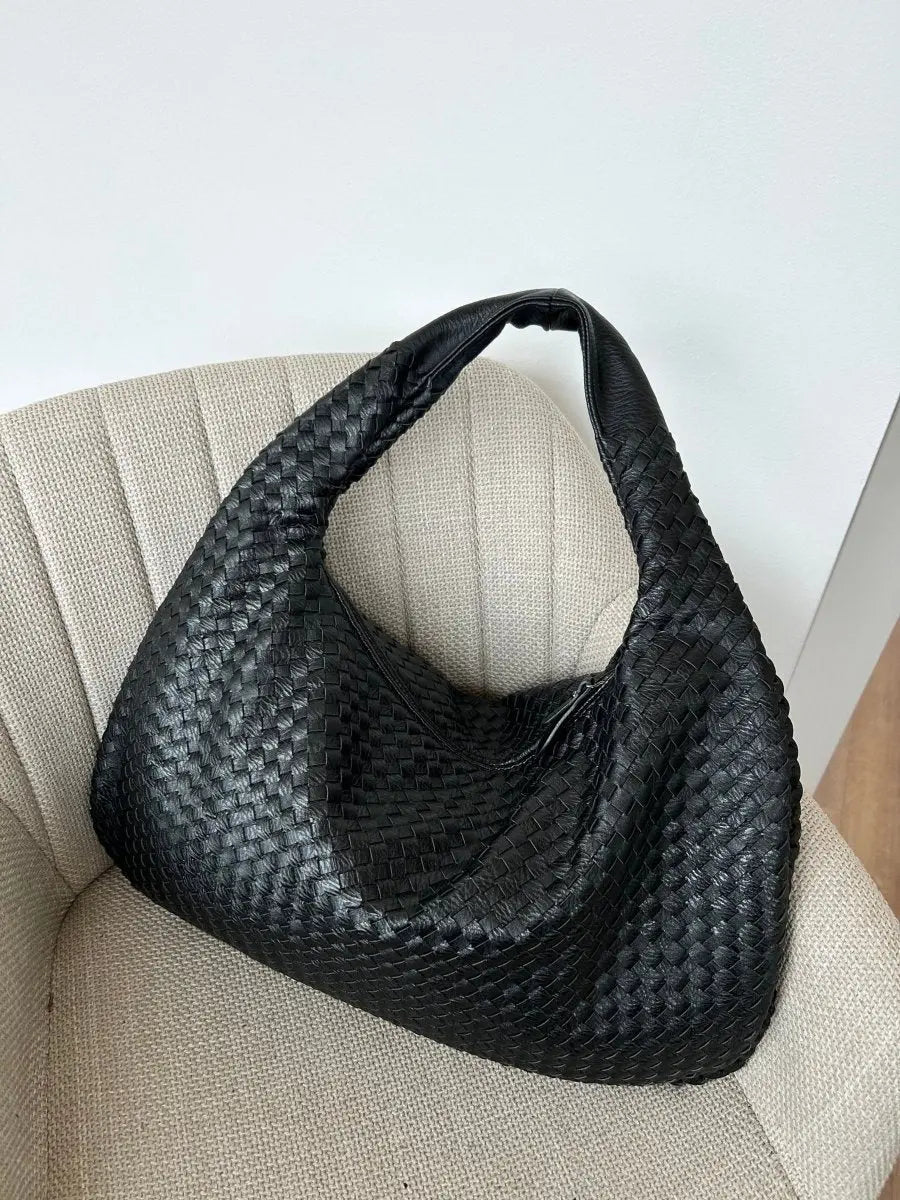 Vielseitige große Damen Hobo Tasche mit Flechtoptik, praktische Schultertasche mit sicherem Reißverschluss.