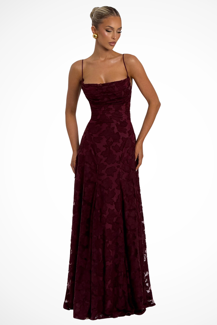 Burgundisches Damen Abendkleid, ein langes formelles Kleid mit Wasserfallausschnitt, ideal für Hochzeitsgäste. [[lstfy-media:11]]