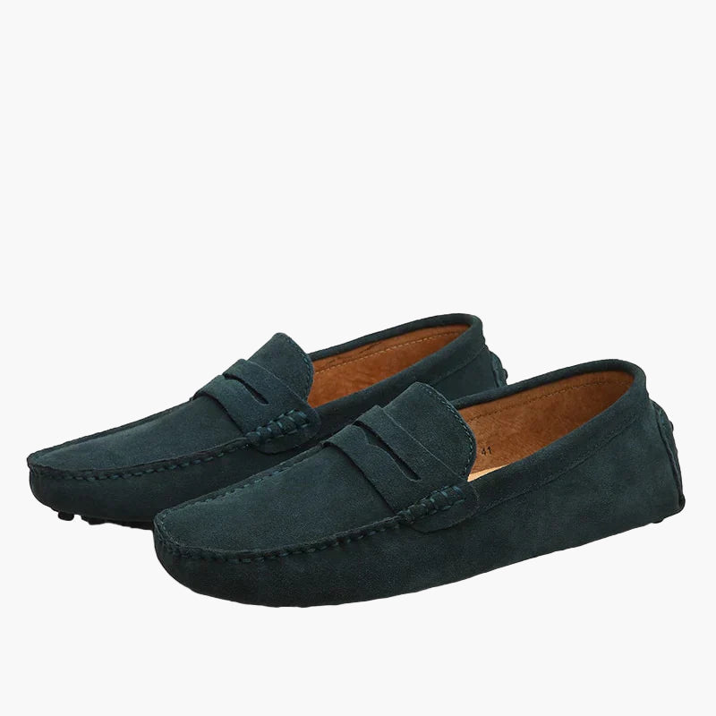 Stilvolle Herren Mokassins: Perfekte Loafer für anspruchsvolle Männer, kombinieren zeitloses Design mit Tragegefühl.