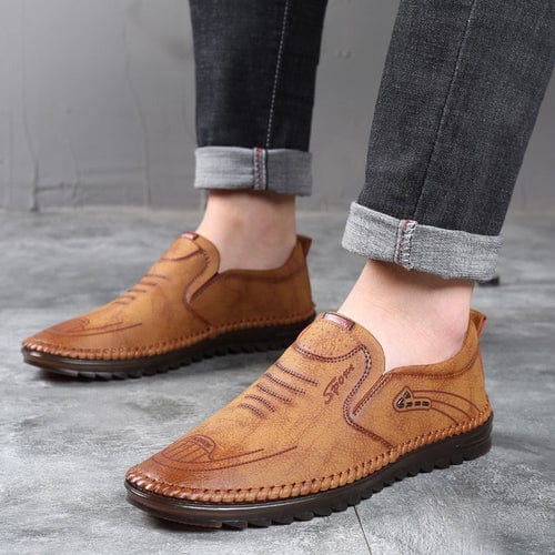 Moderne Lorenzo Herren Orthopädie-Sneaker, leicht & gedämpft, bieten Stil & Komfort für jeden Mann.