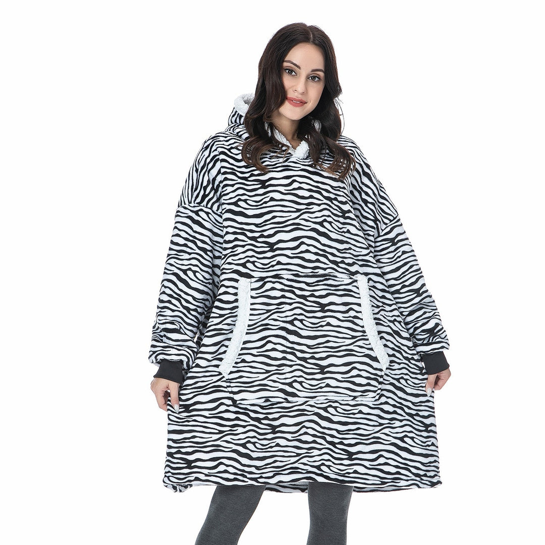 Decken Hoodie in Blau, weich & warm, ideal für Freizeit & Gemütlichkeit. Bequemer Loungewear.