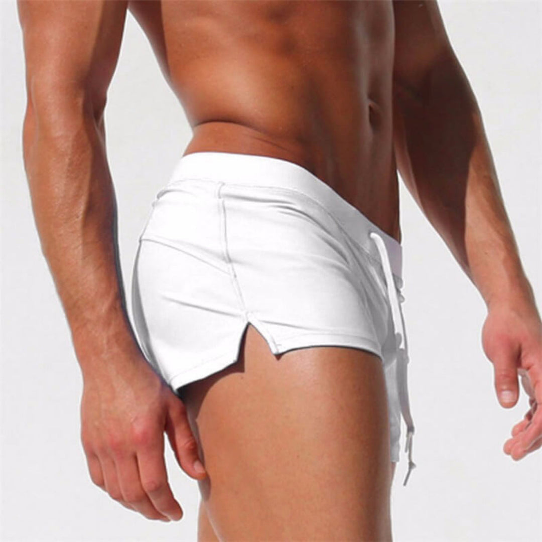 Sportliche Männer Badehose, schnelltrocknend, ideal für Schwimmen & Freizeit.