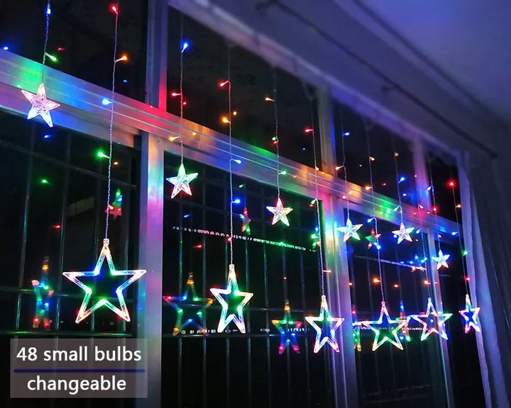 Wasserdichte LED Sternen-Lichterkette als Außenbeleuchtung für Garten, Terrasse oder Balkon.