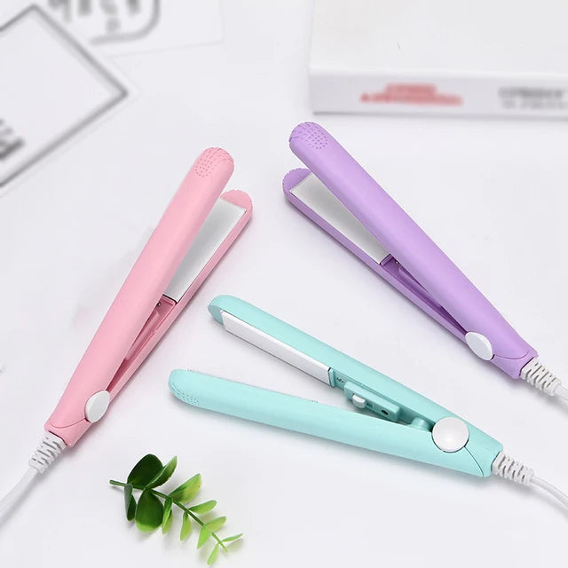 Multifunktions-Haarstyler 2-in-1 für Locken und Glätten. Schnelles Styling mit Keramikplatten.