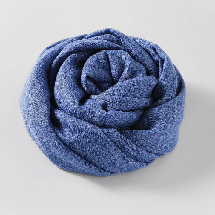 Eleganter Damen Schal, Polyester-Mischung, 180x100 cm, perfekt zum Layering im Frühling.