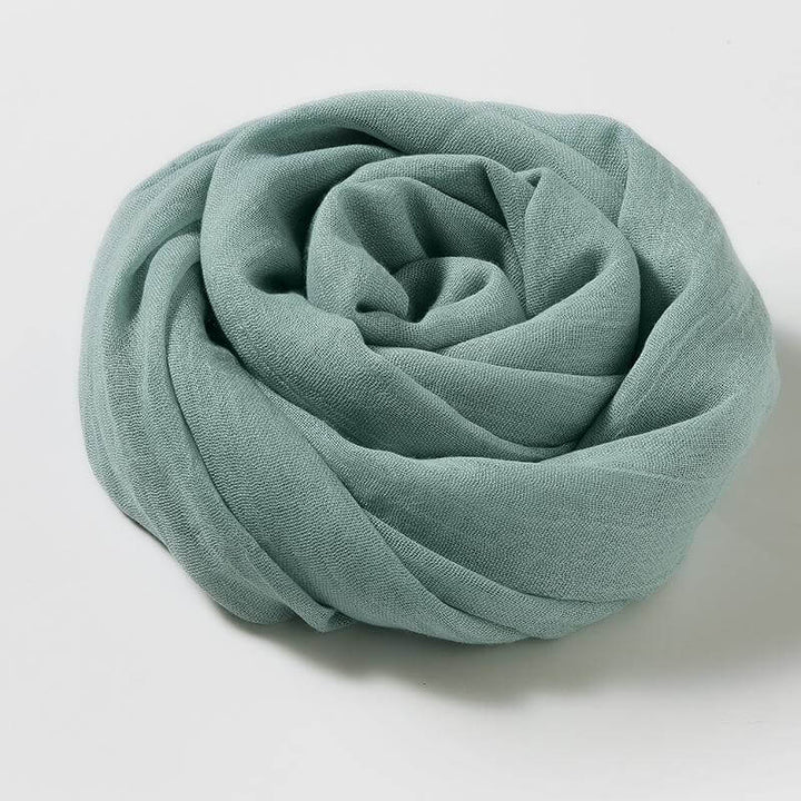 Leichter Damen Schal, 180x100 cm, aus Polyester-Mischung, ideal als stilvolles Geschenk-Accessoire.
