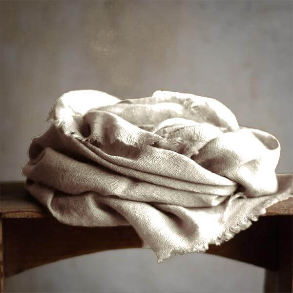 Großer Damen Schal (180x100 cm) aus Polyester-Mischung, weich, leicht & vielseitig für jeden Stil.