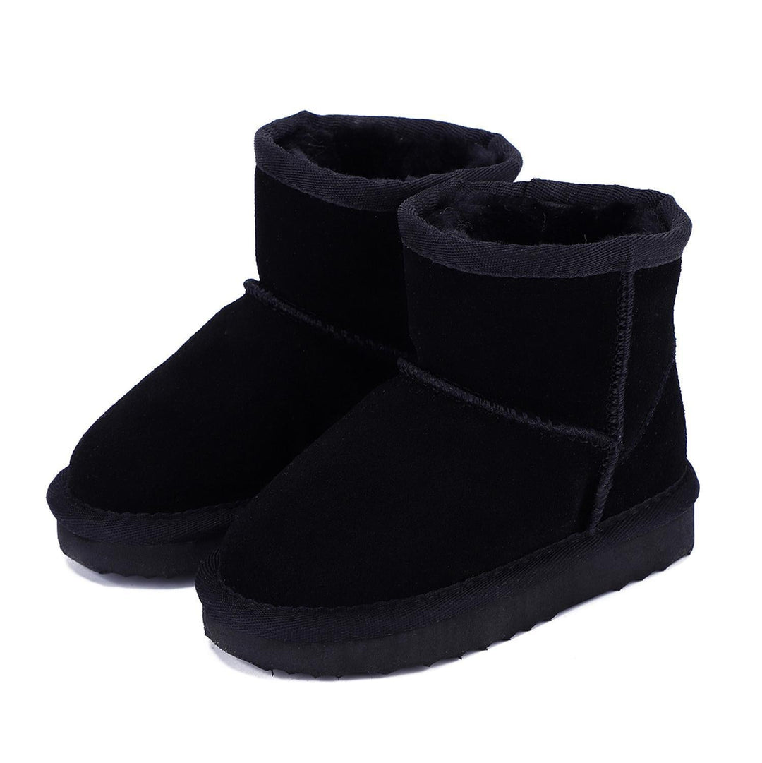 Schwarze Kinder Winterstiefel für Jungen und Mädchen, warm, bequem & rutschfest für winterliche Outdoor-Spiele.