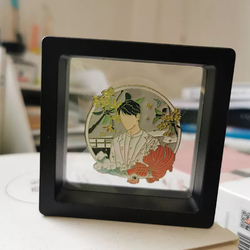 Geschenkbox (10er Set) für Schmuck, schwebend & transparent, um besondere Stücke zu präsentieren.