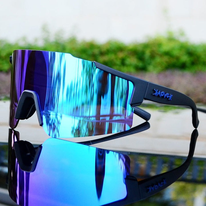 Moderne Unisex Fahrrad-Sonnenbrille mit umfassendem UV-Schutz für Radsport, Laufen und Freizeit.