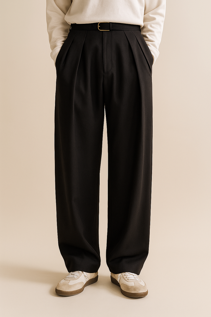 Herren Anzughose Wide Leg: Komfortabler, fließender Schnitt für eine entspannte und dennoch schicke Silhouette.